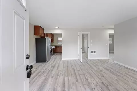 17924 SE Division St, Portland, OR 97236