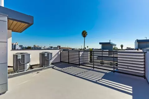 1025 Wilcox Ave, Los Angeles, CA 90038