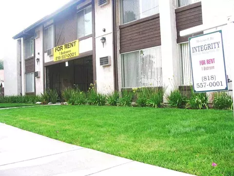 6129 Cahuenga Blvd, Los Angeles, CA 91606 photo 9