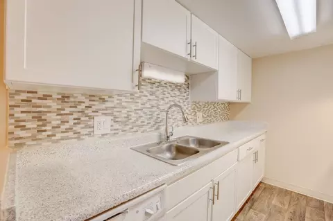 17600 W 14th Ave, Golden, CO 80401