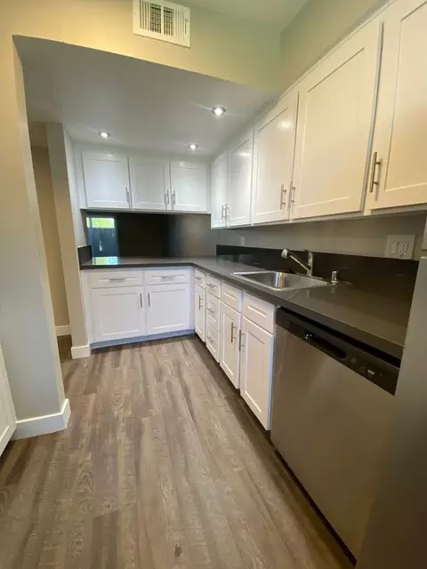 Oakpoint Apartments, Carmichael, CA 95608