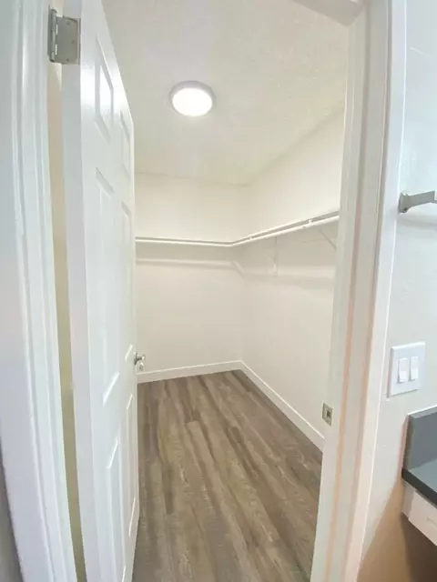Oakpoint Apartments, Carmichael, CA 95608 photo 4
