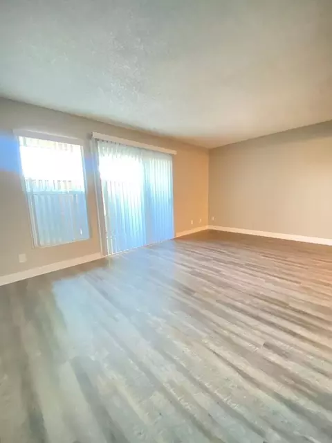 Oakpoint Apartments, Carmichael, CA 95608 photo 9