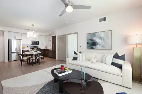 318 W Wilson Ave, Glendale, CA 91203 photo 20