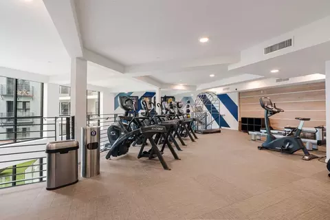 318 W Wilson Ave, Glendale, CA 91203 photo 13