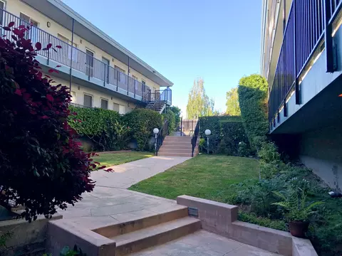 Undisclosed, Oakland, CA 94611