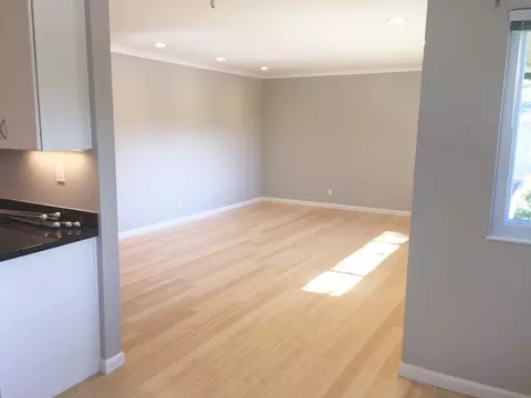 1010 Noel Dr, Menlo Park, CA 94025