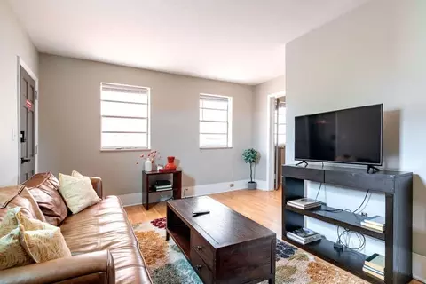 605 Dennison Ave, Columbus, OH 43215