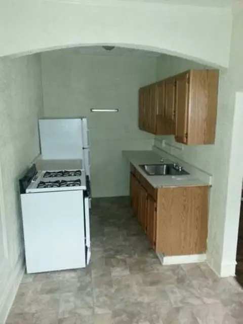 2319 W Michigan St, Milwaukee, WI 53233