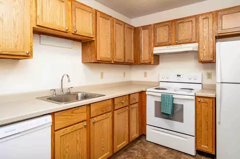 8263 Fillmore St NE, Spring Lake Park, MN 55432