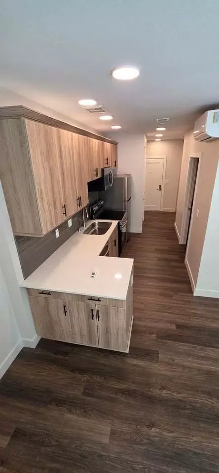 1559 N Santa Fe Ave, Vista, CA 92084