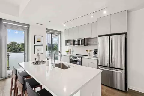 1255 25th St NW, Washington, DC 20037 photo 6