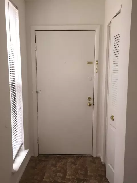 1990 Laurel Rd, Lindenwold, NJ 08021