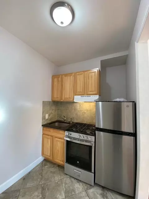 165 Hopkins Ave, Jersey City, NJ 07306