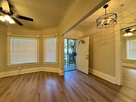 1504 E St, Sacramento, CA 95814