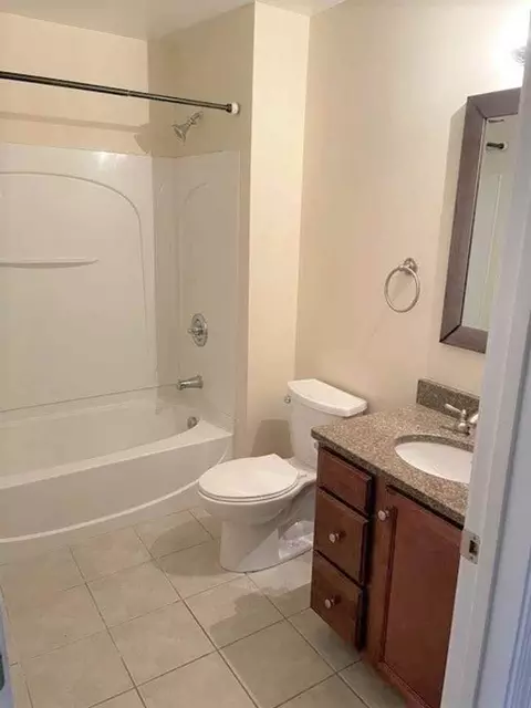 11 Vila St, Haverhill, MA 01832 photo 8