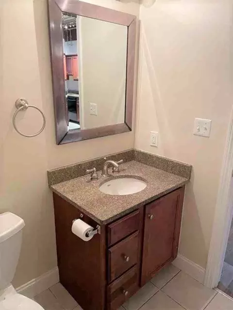 11 Vila St, Haverhill, MA 01832 photo 8