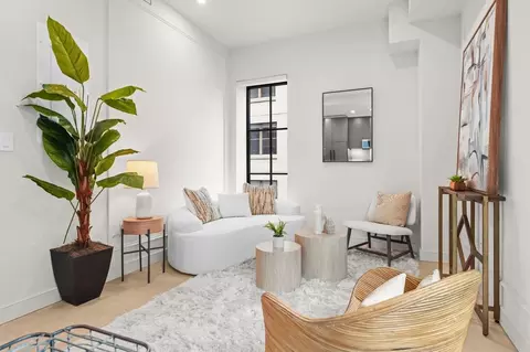 2121 Ward Pl NW, Washington, DC 20037