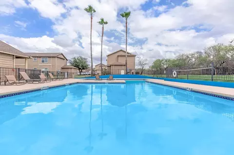 409 Riverhill Loop, Laredo, TX 78046 photo 7