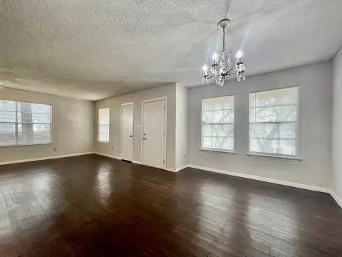 1211 1213 Girard Ave, San Marcos, TX 78666