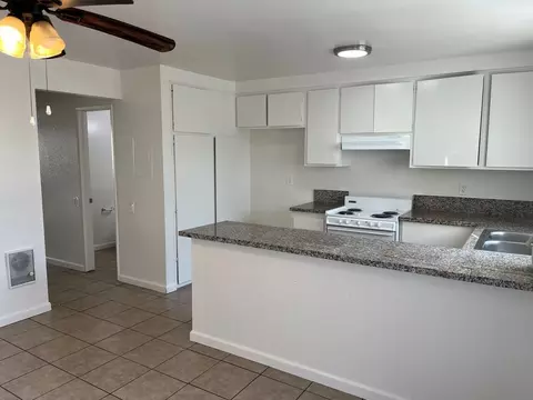 10600 Western Ave, Stanton, CA 90680