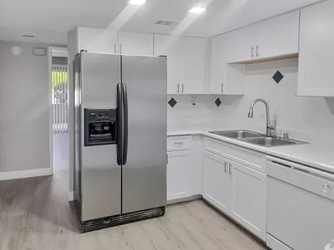 32450 Candlewood Dr, Cathedral City, CA 92234
