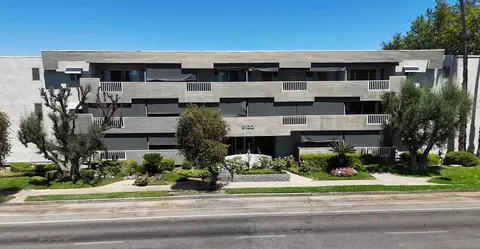 5132 White Oak Ave, Los Angeles, CA 91316