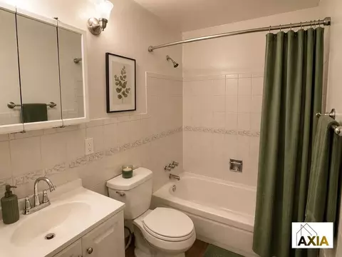 3250 Cherry St, Denver, CO 80207 photo 6