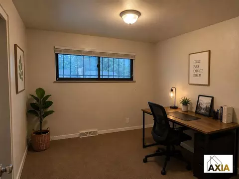 3250 Cherry St, Denver, CO 80207 photo 8