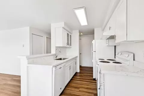 4464 Fremont Ave N, Seattle, WA 98103