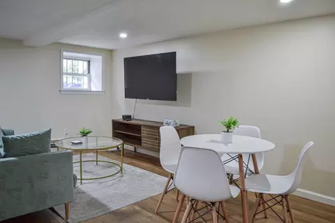 200 E 11th St, New York, NY 10003