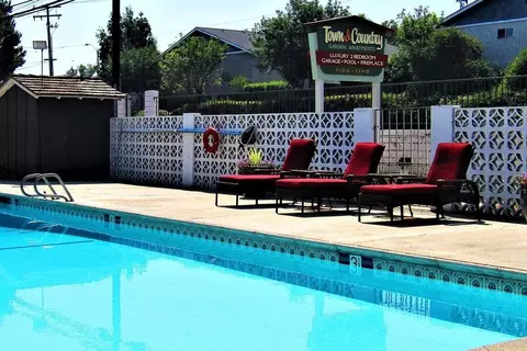 1106 E Washington Ave, El Cajon, CA 92019