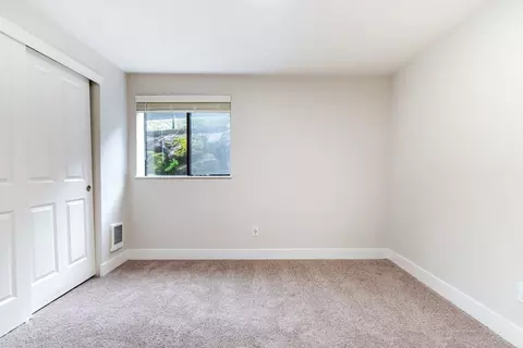 13215 NE 123rd St, Kirkland, WA 98034 photo 89