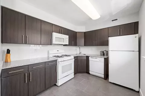 209 Rock St, Philadelphia, PA 19128