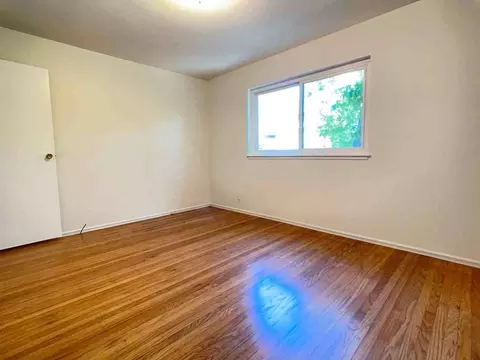 2187 Carlmont Dr, Belmont, CA 94002