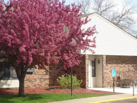 321 E Curran St, Darwin, MN 55324