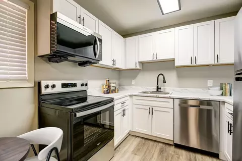 761 Adams Dr, Newport News, VA 23601