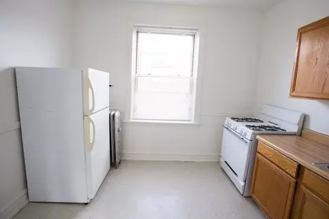 5034 S Woodlawn Ave, Chicago, IL 60615