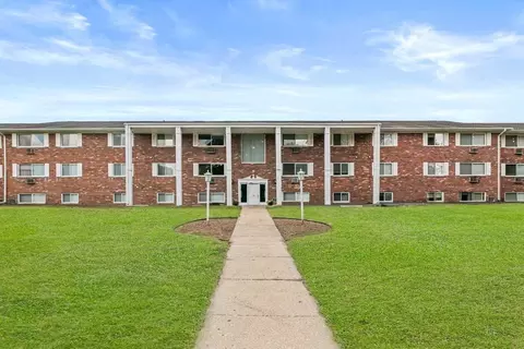 34 64 State St And 63 Marion St #34-34, Hillsdale, MI 49242