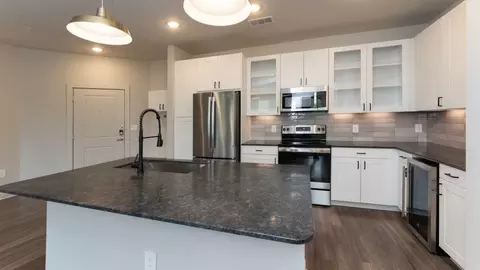 4501 State Highway 360, Grapevine, TX 76051 photo 6
