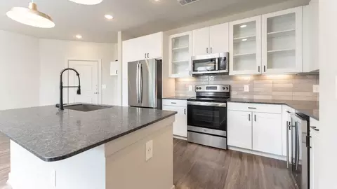 4501 State Highway 360, Grapevine, TX 76051 photo 5