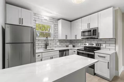 809 Westwood Dr, Clayton, MO 63105