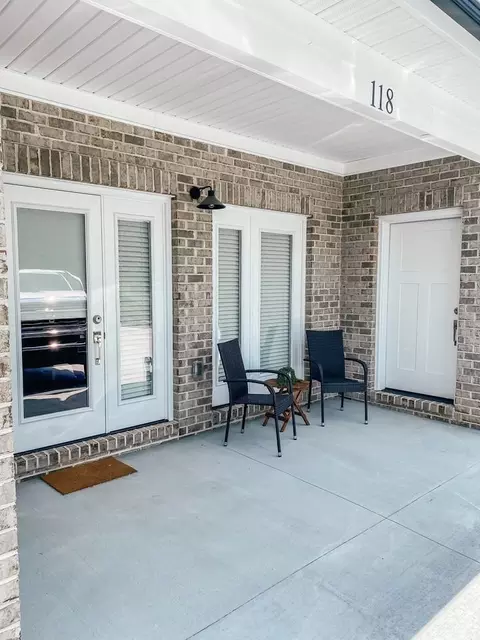 Avery Lane, Lexington, NC 27292