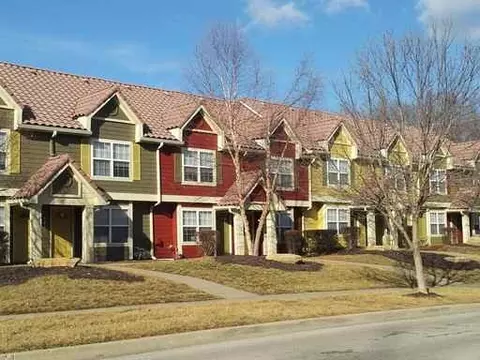 1335 NE 39th St, Kansas City, MO 64116