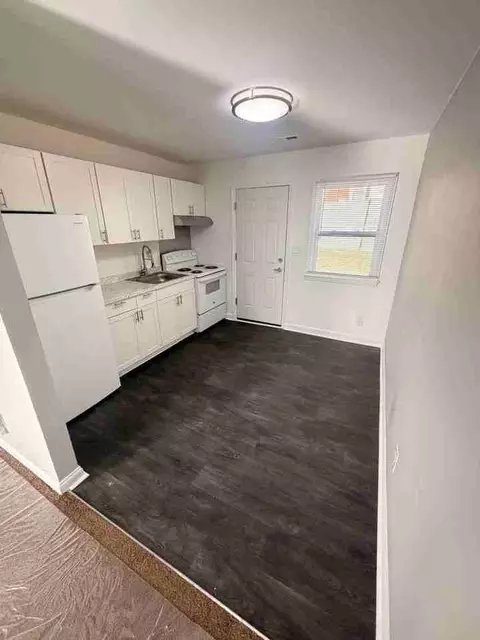 Conway Ave, Charlotte, NC 28209