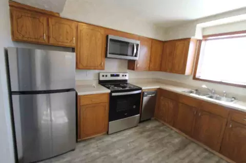 10715 O St, Omaha, NE 68127