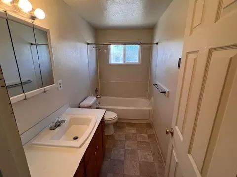 1865 1849 1865 Ferry Alley 1850 Ferry St, Eugene, OR 97401 photo 12