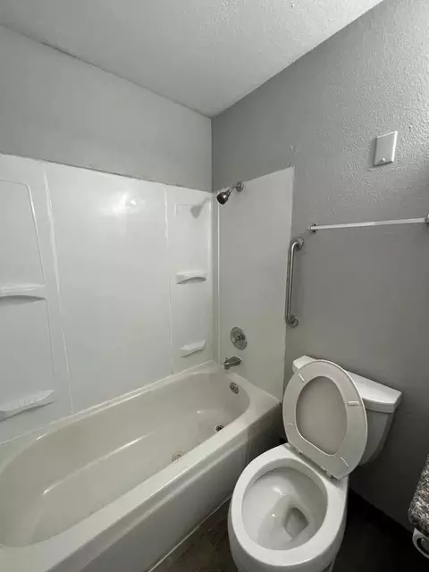 720 SE 187th Ave, Portland, OR 97233