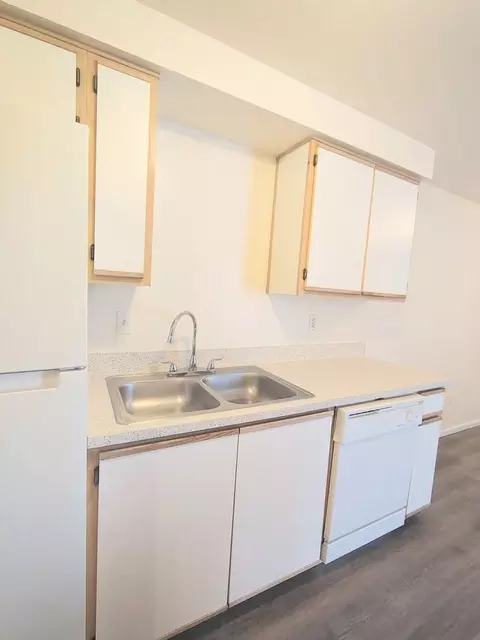 3211 Autumn Chase Way NE, Salem, OR 97305
