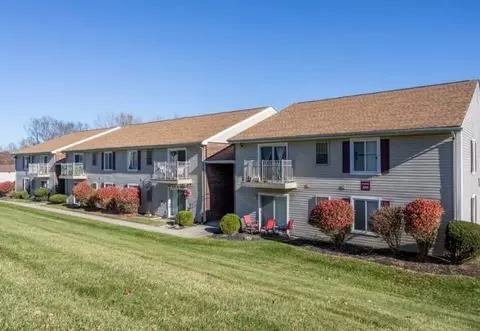 1009 Four Seasons Dr, Mason, OH 45040 photo 2